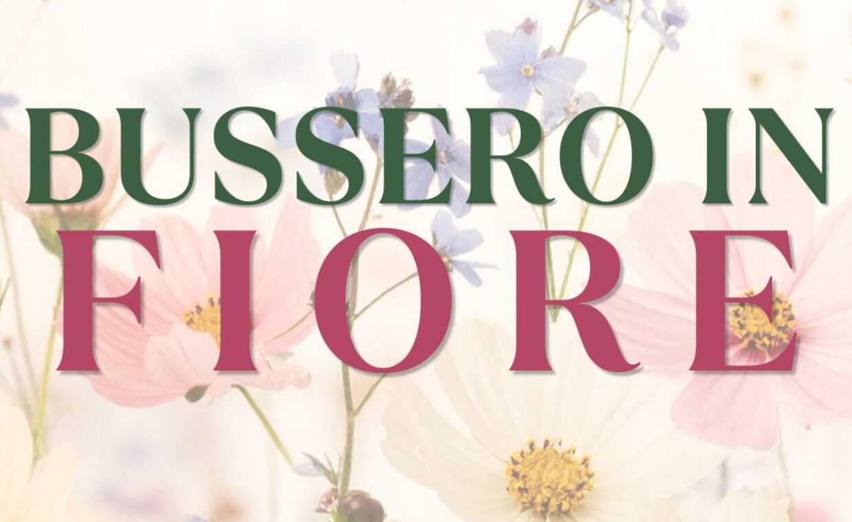 scritta bussero in fiore su sfondo floreale