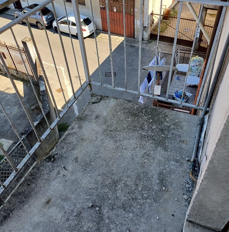 via Toti pre - balcone