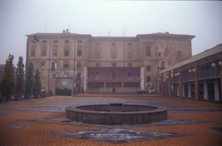 Piazza della Pace Canegrate