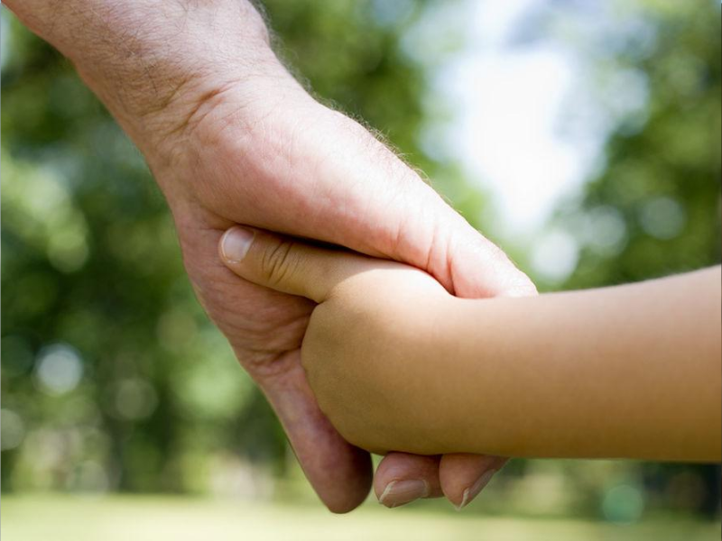 86-10-nonni e nipoti mani