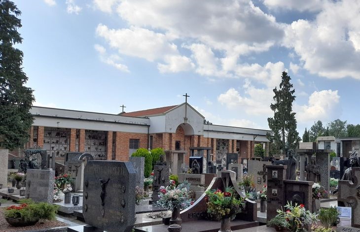 Cimitero Cardano al campo