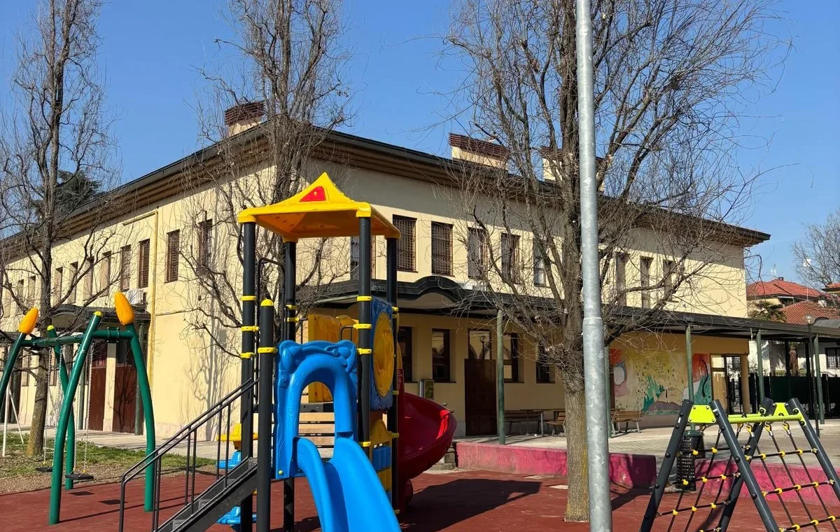 Parco giochi oratorio san pioetro (1)