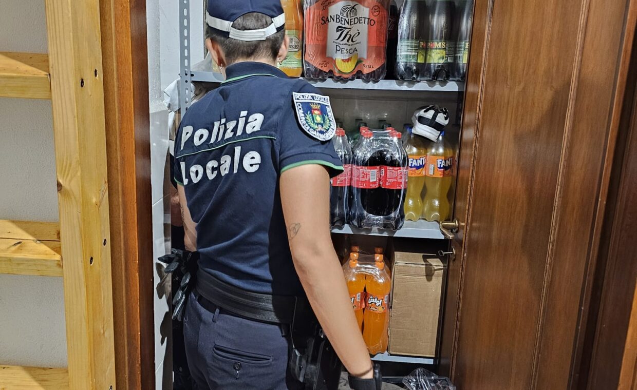 Foto della Polizia Annonaria durante il controllo di Agosto 2025