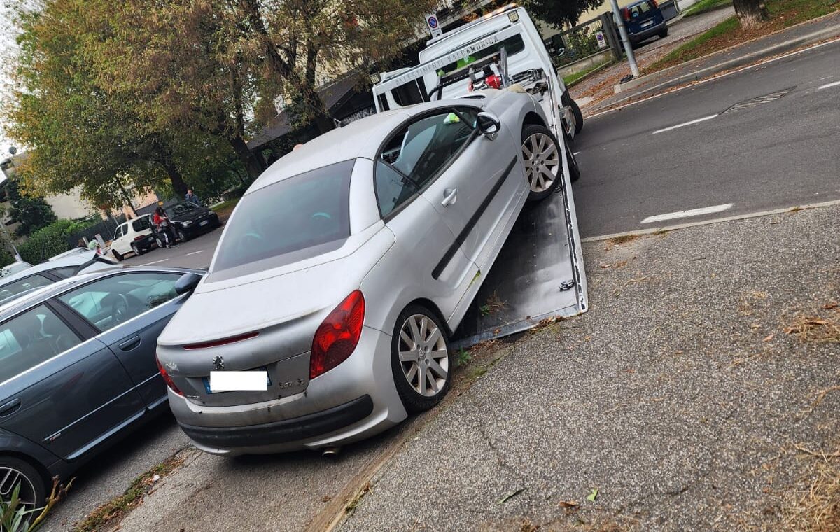 Automobile durante una rimozione