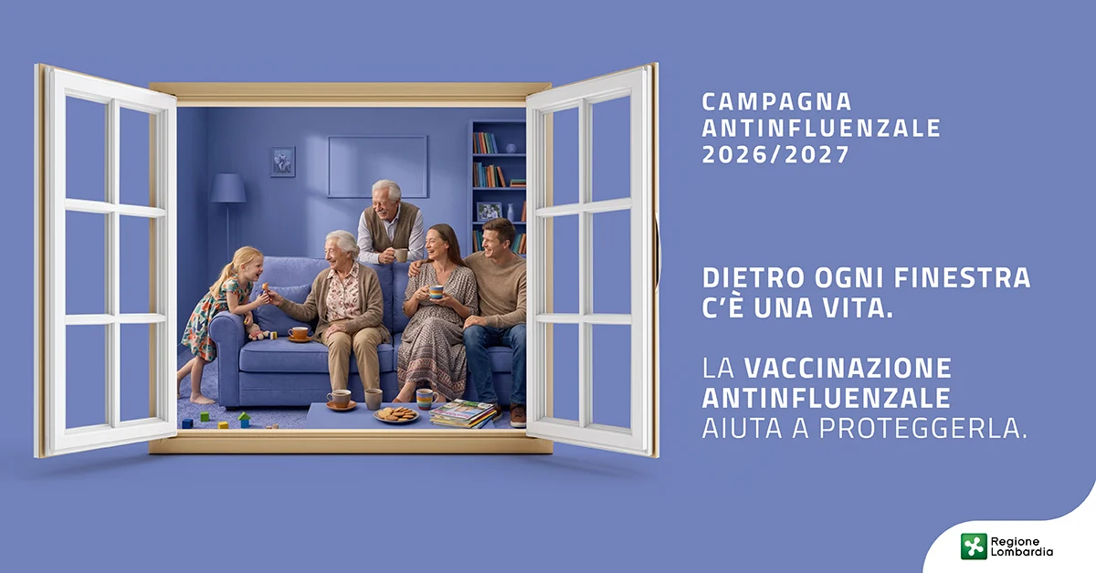 Disegno di una finestra aperta, che rivela un asoggiorno, con una famiglia seduta su un divano.