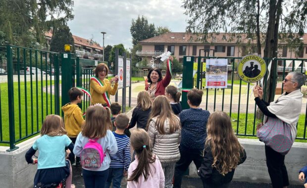 Taglio del nastro inaugurazione parco via Sardegna