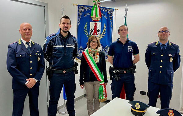 agenti_elogio