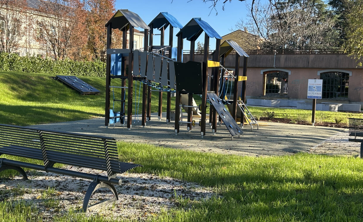 Parco_Pertini_scivolo_grande_2