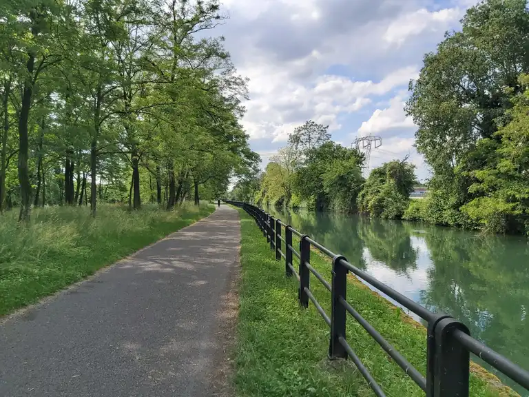 Alzaia Naviglio Martesana generica