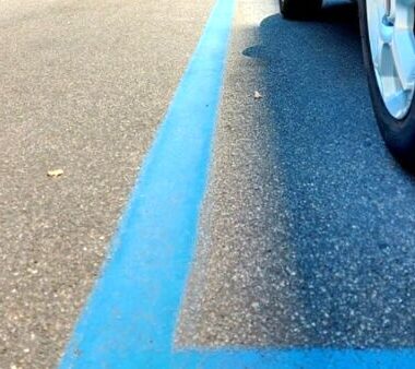 parcheggio strisce blu