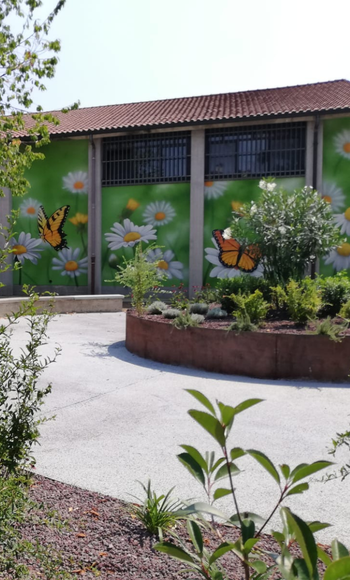 Largo Martiri delle Foibe 350x580