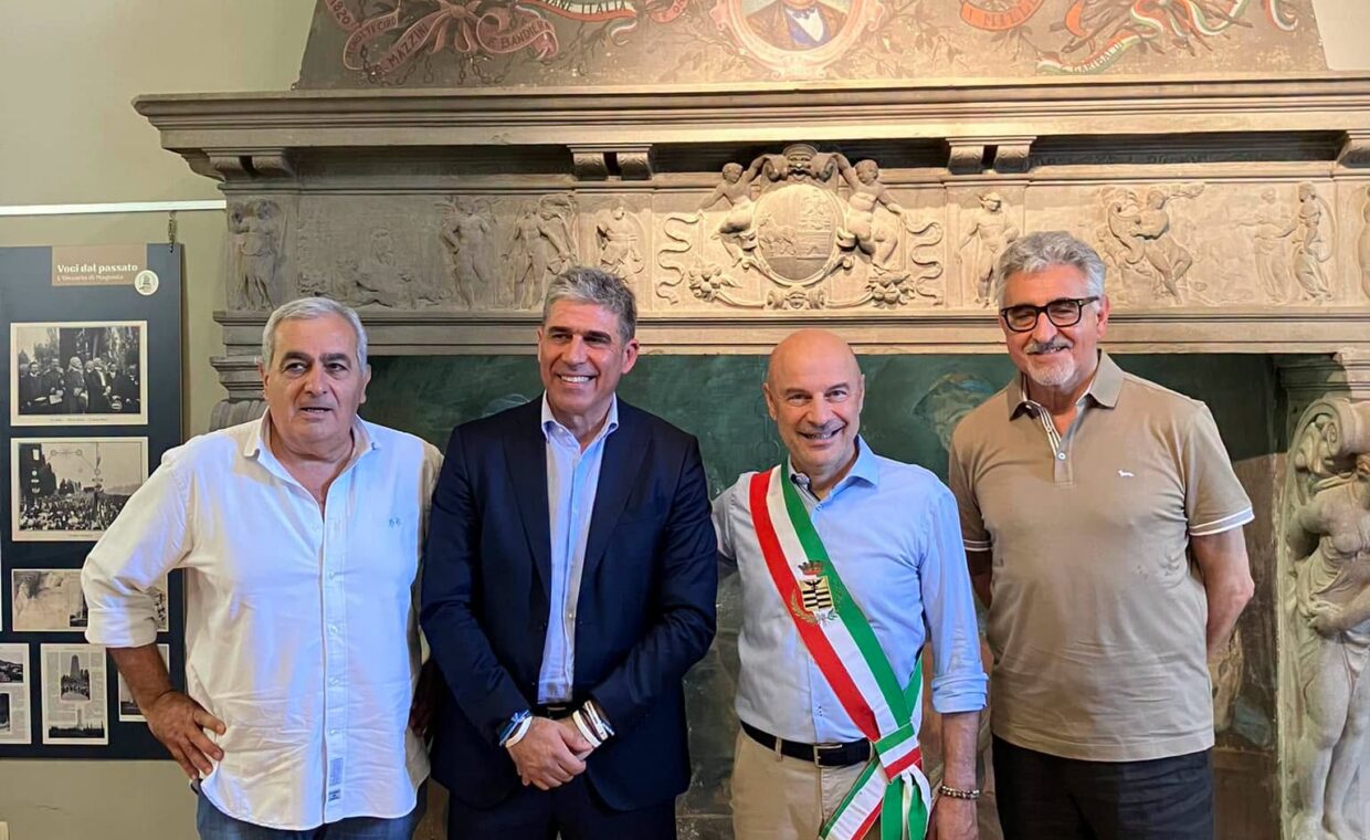 Nell'immagine direttore Provinciale Domenico Ippolito, presidente di Aler Alan Rizzi, sindaco Luca Del Gobbo, assessore Giampiero Chiodini