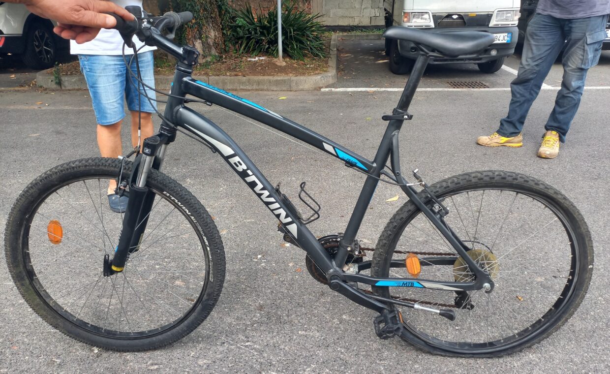 foto della bicicletta modello B-TWIN