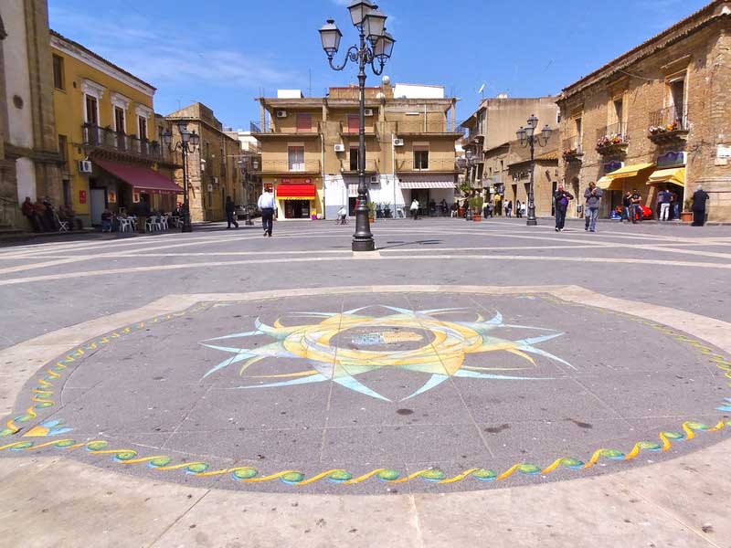 Comune-della-Sicilia-Niscemi-piazza-vittorio-emanuele