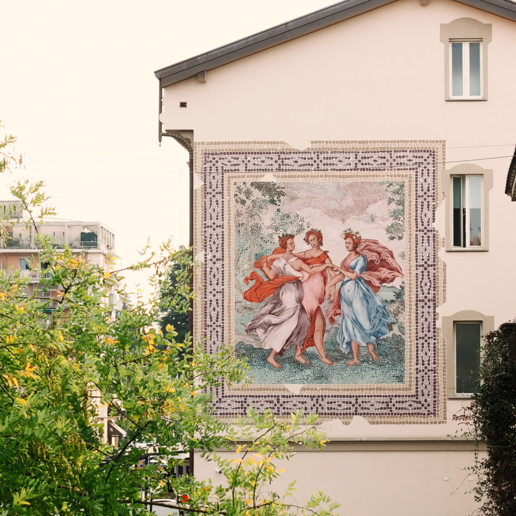 Murale Le Tre Grazie