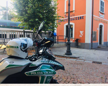 polizia-locale-moto-pattuglia