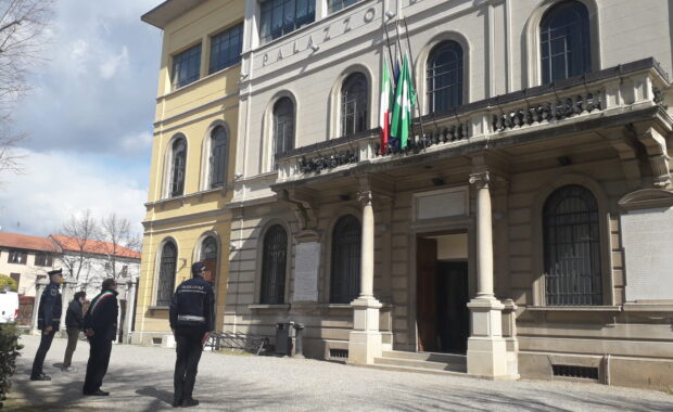 tradate-commemorazione-vittime-covid-18.03.2021-scaled