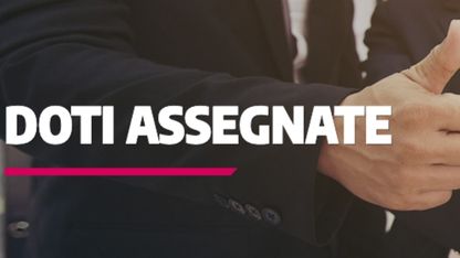 Navy Blue Corporate Business Proposal Presentation (42 x 59.4 cm) (416 x 234 px)