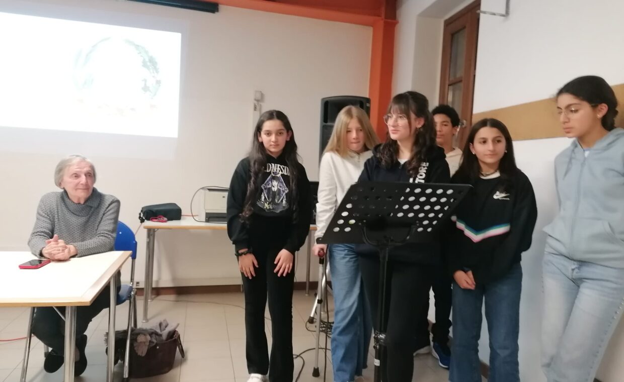 305c8102-e455-4e8b-8efd-63da6ed79f2e