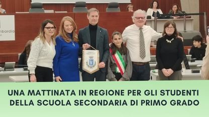 Post Instagram Collage Viaggi Elegante Semplice Azzurro (42 x 59.4 cm) (416 x 234 px)