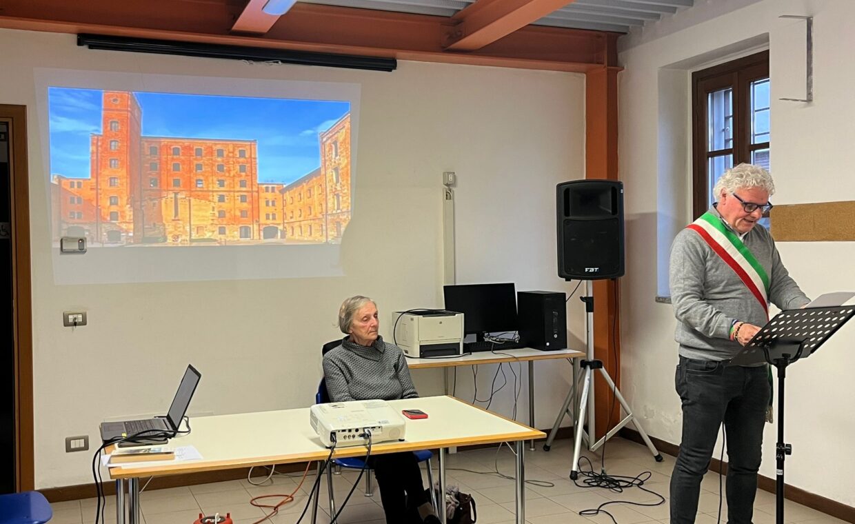 f46100e1-7d5f-47aa-86d7-2b086de00b47