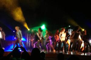 Dance and play for Haiti