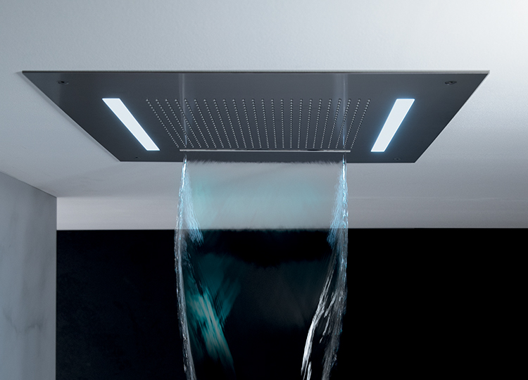 Temptation Square 950 Quadruple Flow with Chromotherapy