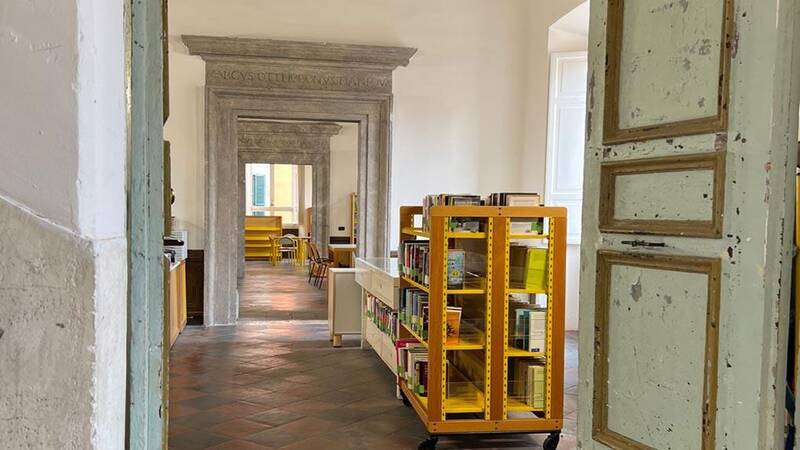 Immagine: biblioteca