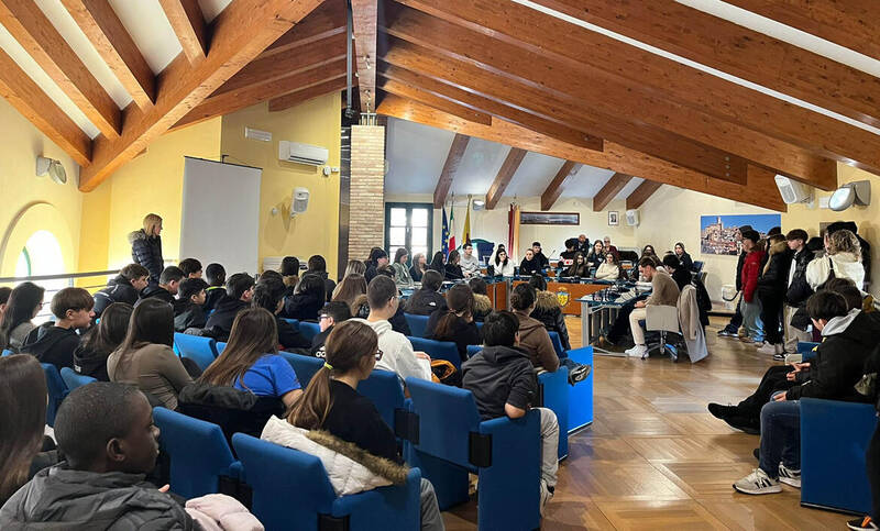 progetto la tua bussola in aula consiliare