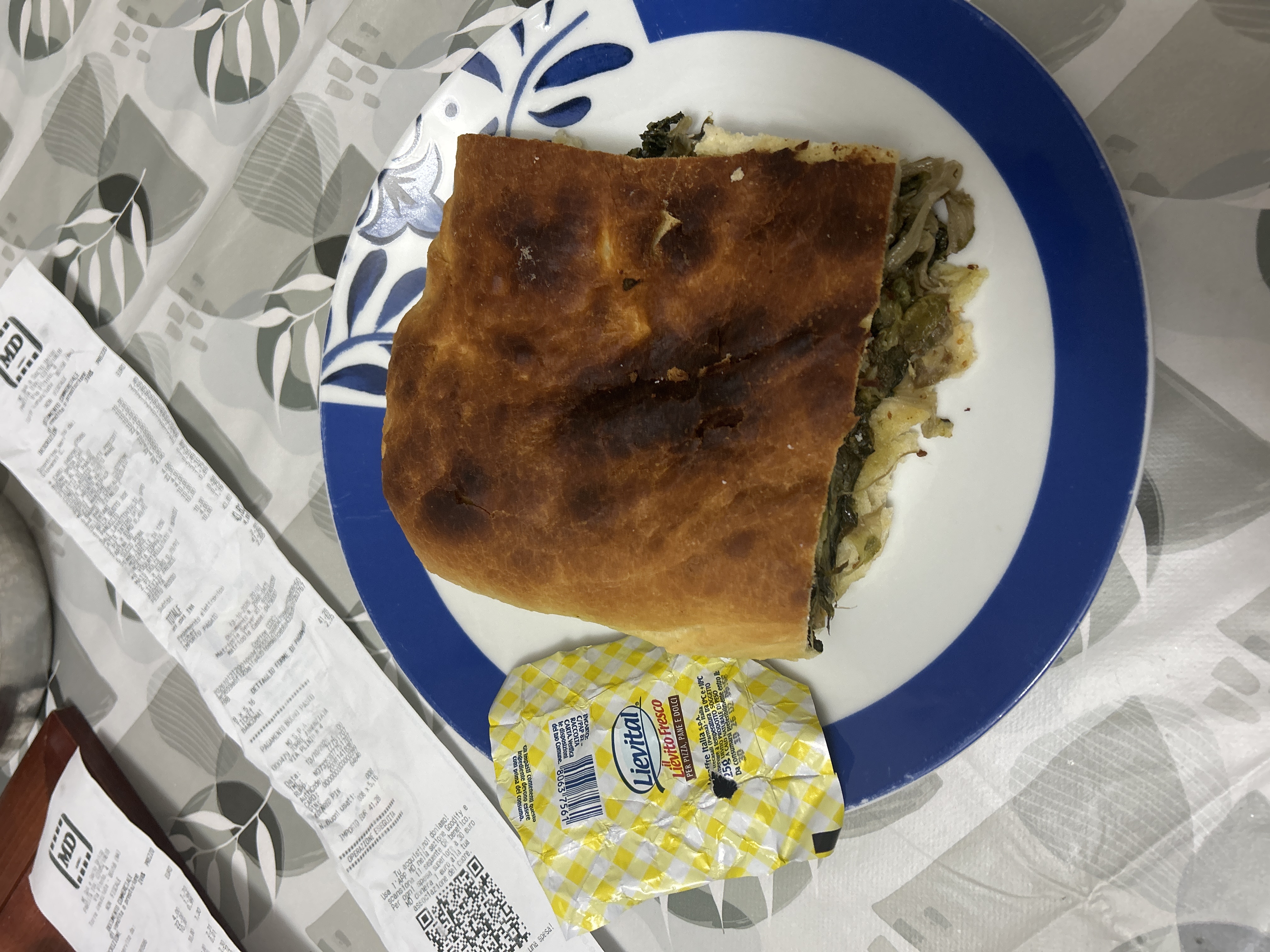 Pizza con scarole                                                                                                                                                                                                                                         