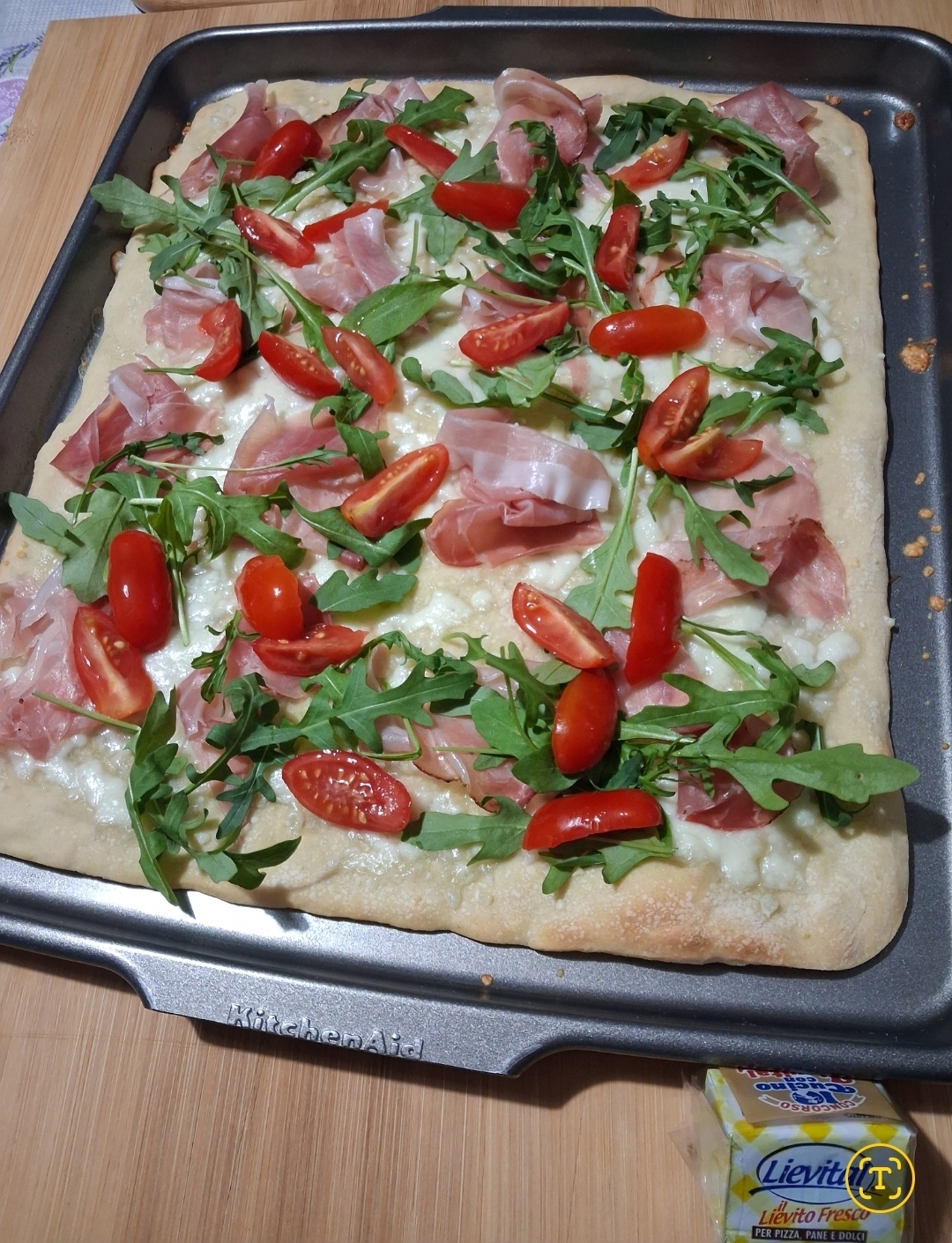 Pizza tricolore                                                                                                                                                                                                                                           