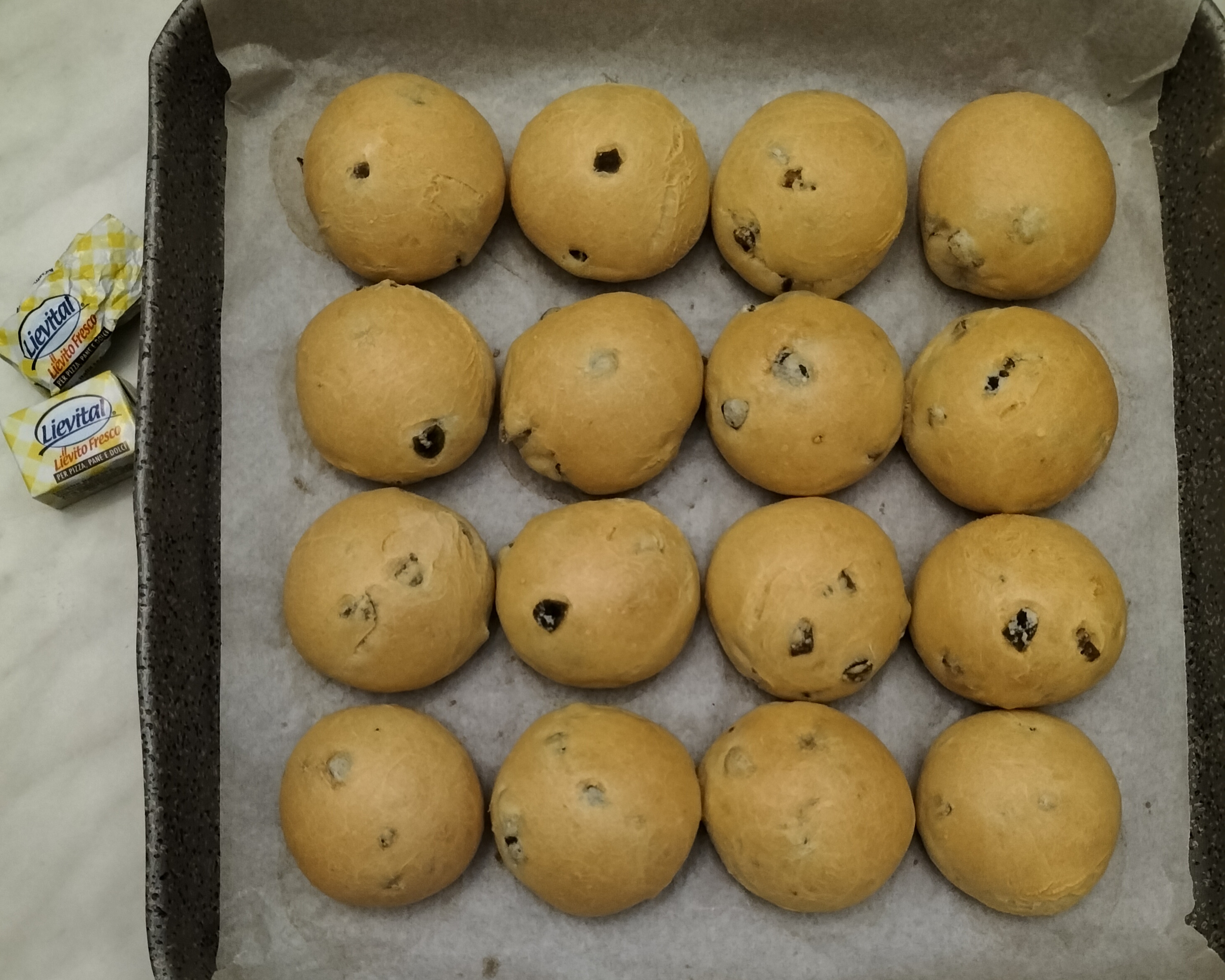 Panini alle olive                                                                                                                                                                                                                                         