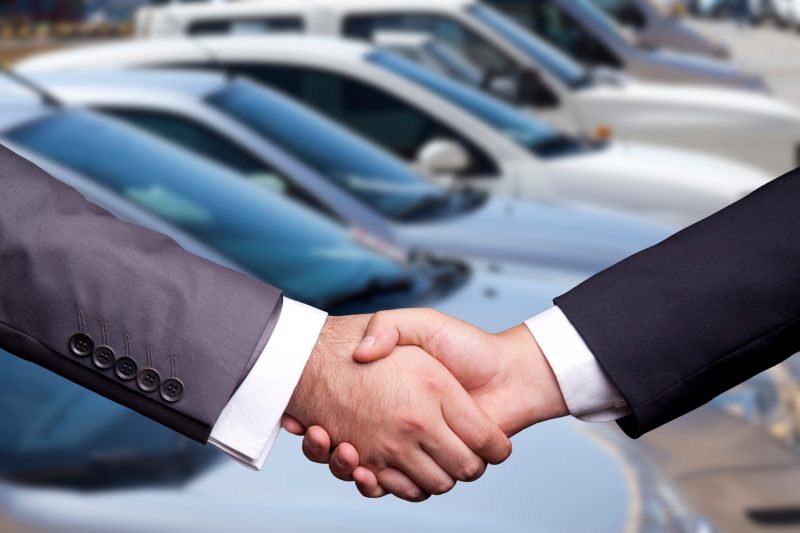 Auto usate: partnership bee2link group Italia e AutoUncle
