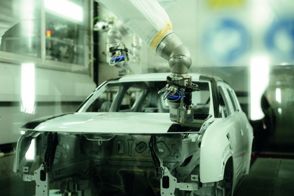 Verniciatura automotive sostenibile: BASF e Dürr innovano lo stabilimento Renault di Maubeuge
