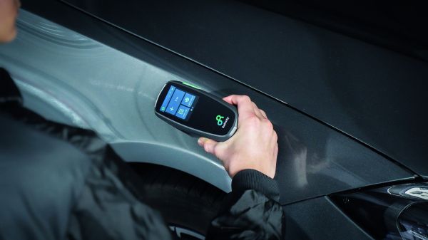 ScanR: lo spettrofotometro che porta la carrozzeria nell’era del colore digitale