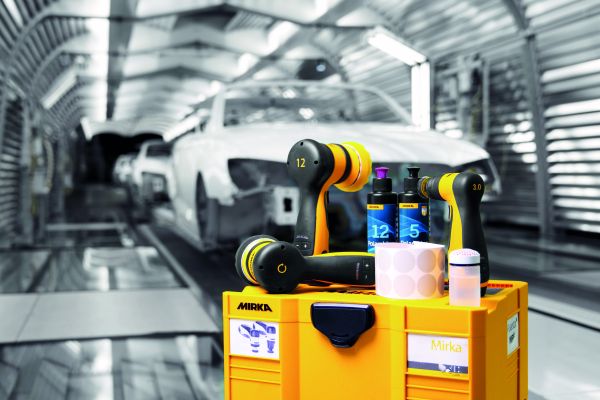 Rimozione sporchini in carrozzeria: il sistema Mirka veloce e replicabile