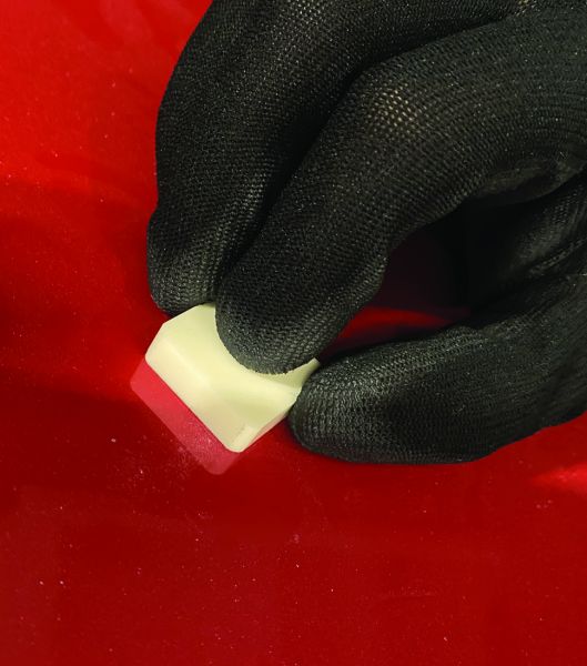 Rimozione sporchini in carrozzeria: il ciclo RUPES per una finitura impeccabile