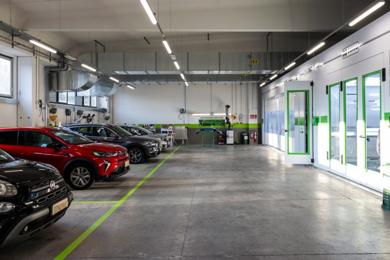 Car Clinic inaugura a Lipomo un nuovo centro all’avanguardia con il Concept Store del futuro