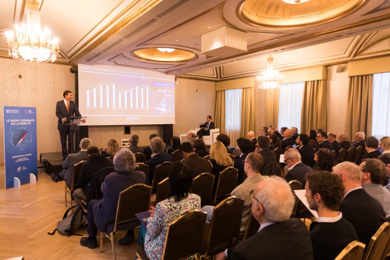 Noleggio in espansione, sul futuro pesano fiscalità e obblighi europei sull’elettrificazione