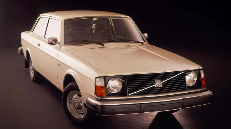 VOLVO 240, icona svedese