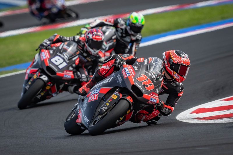 Exide sostiene il LIQUI MOLY Dynavolt Intact GP Team nella corsa al titolo Moto2