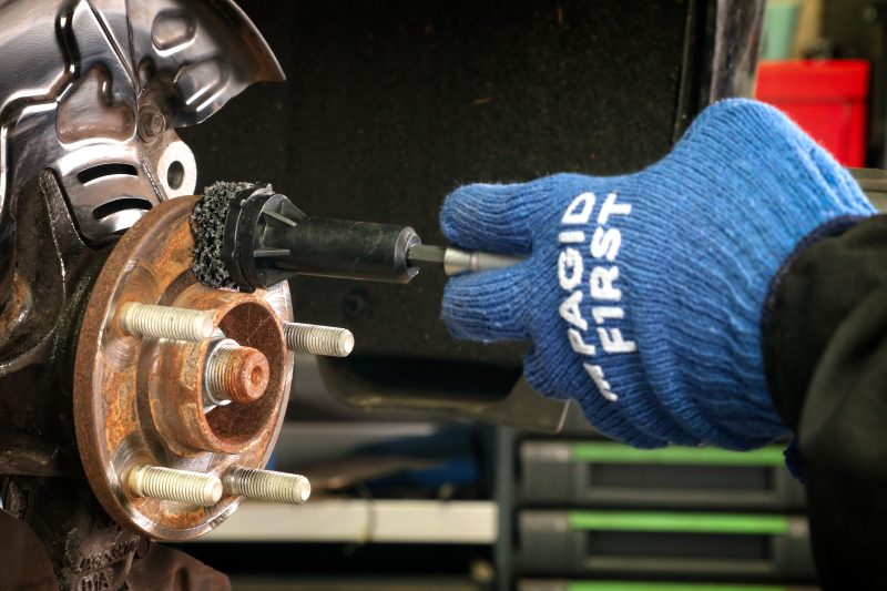 Manutenzione dei freni nei veicoli elettrici