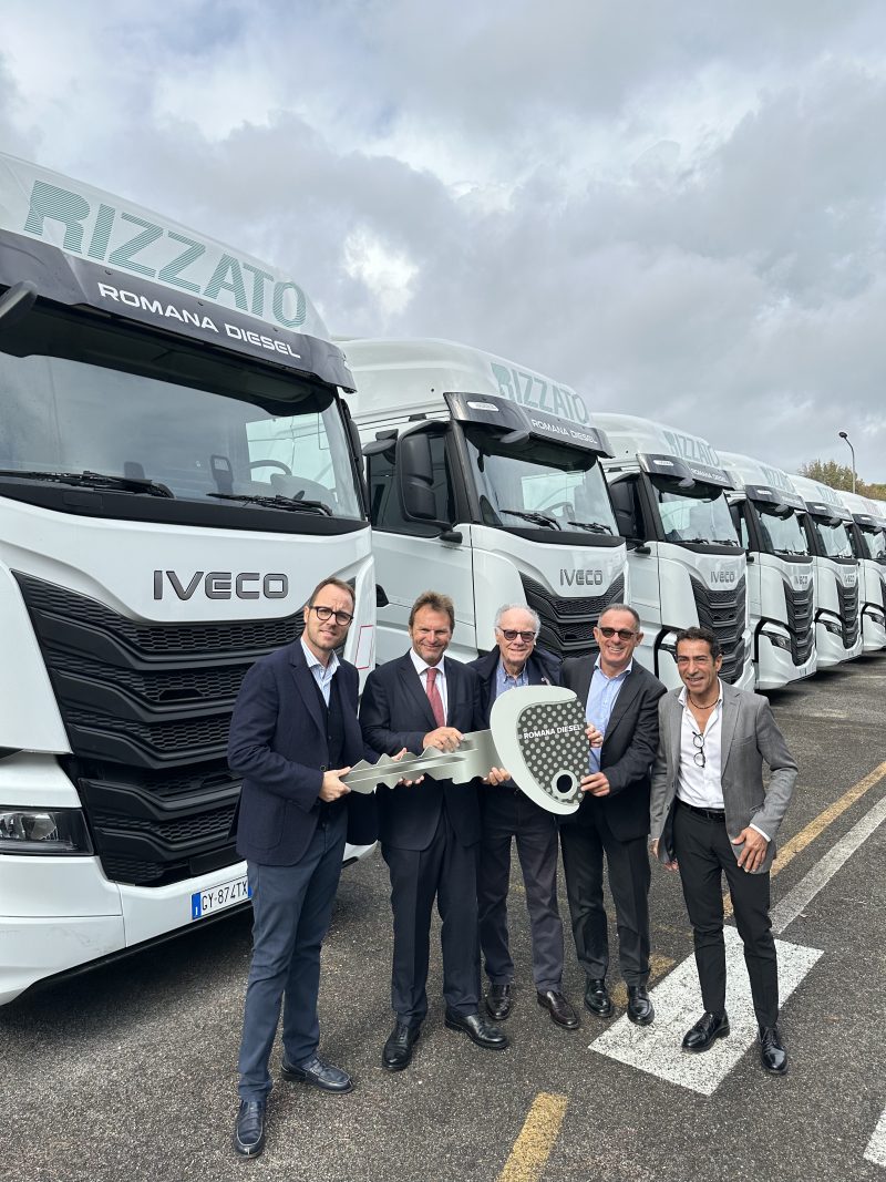 Rizzato Trasporti sceglie 51 IVECO S-Way per la logistica del freddo e l’ecologia