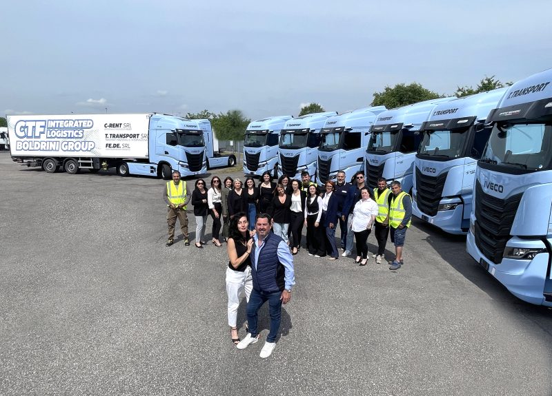 IVECO consegna 12 IVECO S-Way a T. Transport per la Grande Distribuzione Organizzata