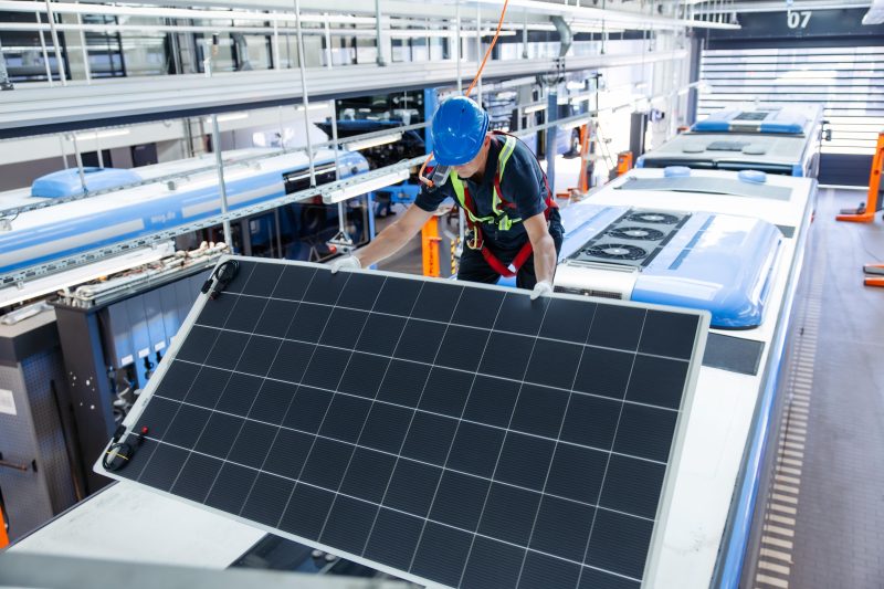 Pannelli solari per autobus: con ZF SolarBoost flotte più operative e più sostenibili