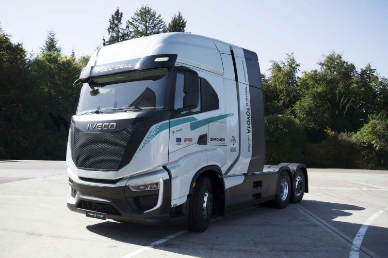 Collaborazione IVECO e Toyota per lo sviluppo di camion pesanti a celle a combustibile di nuova generazione