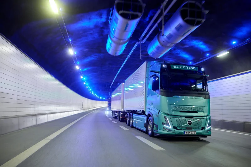 Volvo Trucks: nuovo camion elettrico da 80 tonnellate con maggiore autonomia