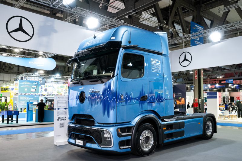 Daimler Truck Italia protagonista a NetZero Milan 2026 con il Mercedes-Benz eActros 600