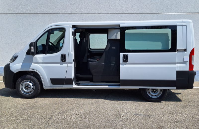 ONNICAR presenta ConfoCab by Gruau:  fino a 7 posti senza rinunciare al vano di carico