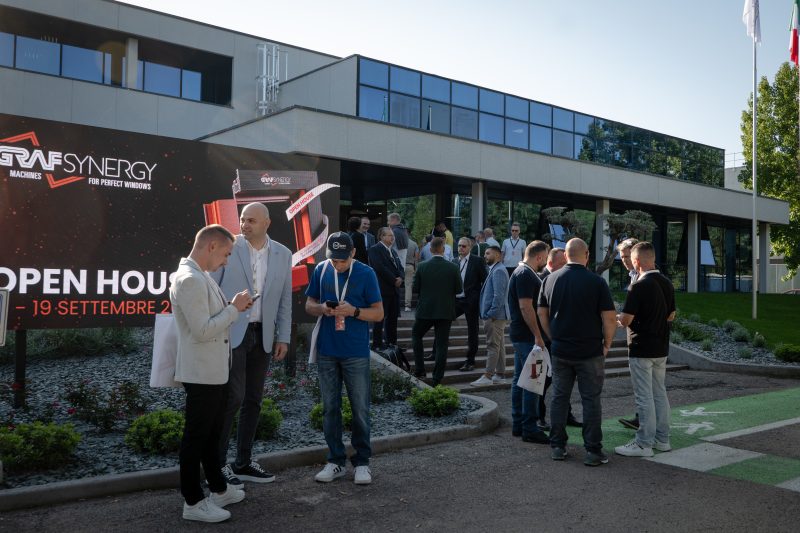 GRAF Synergy Open House 2025: innovazione e automazione per i serramenti in pvc
